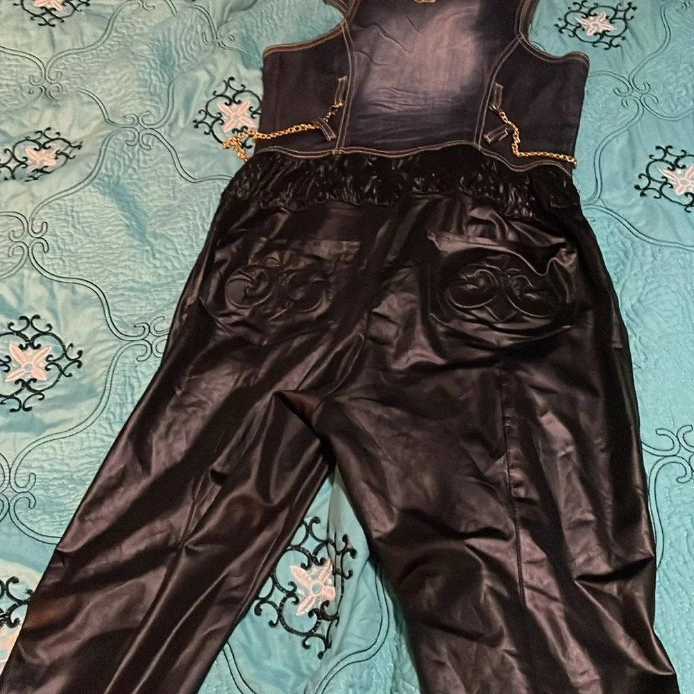 Jumpsuit - Picture 6 of 8